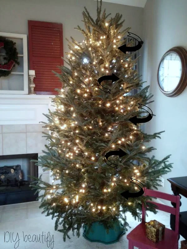 How to put lights on Christmas Tree at DIY beautify blog