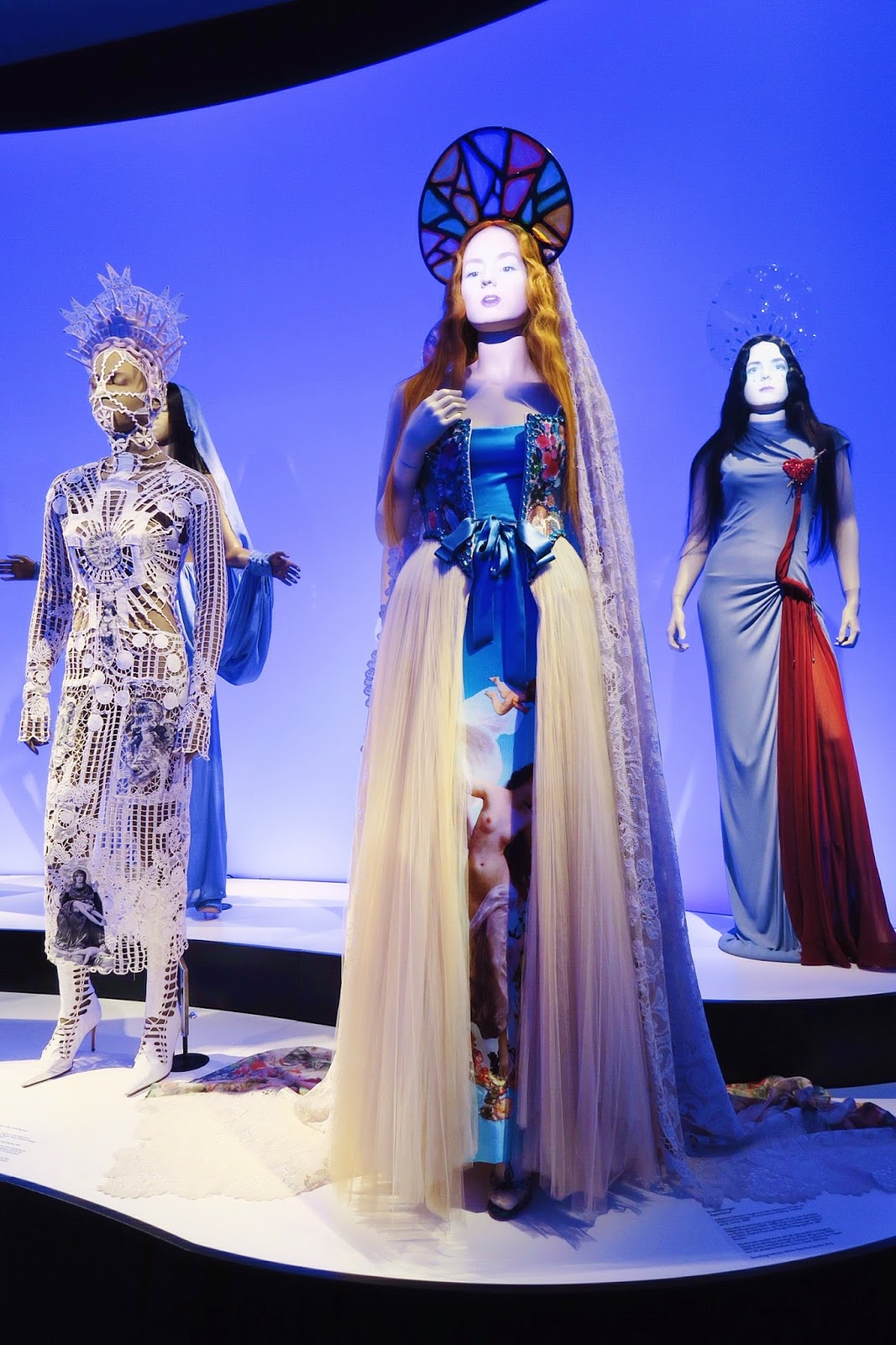 live and peaches : Jean Paul Gaultier