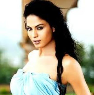Veena Malik Family Husband Son Daughter Father Mother Marriage Photos Biography Profile.