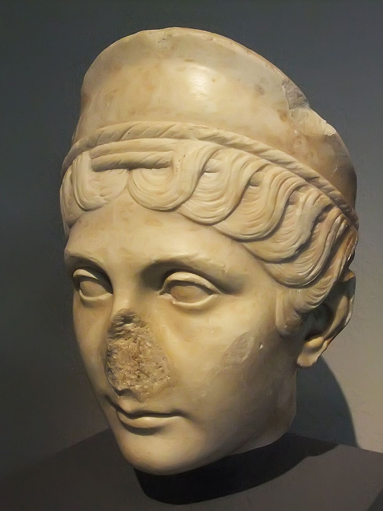 Ancient Roman Hairstyles and Headdresses during the Antoine
