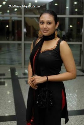 Bangladeshi actress Kusum Sikdar