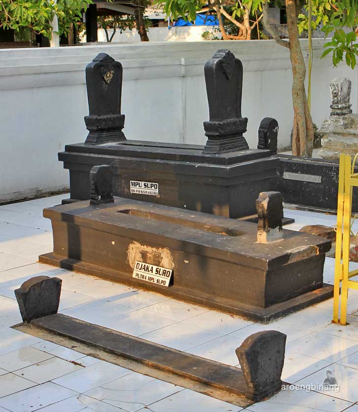 makam sunan kalijaga kadilangu demak