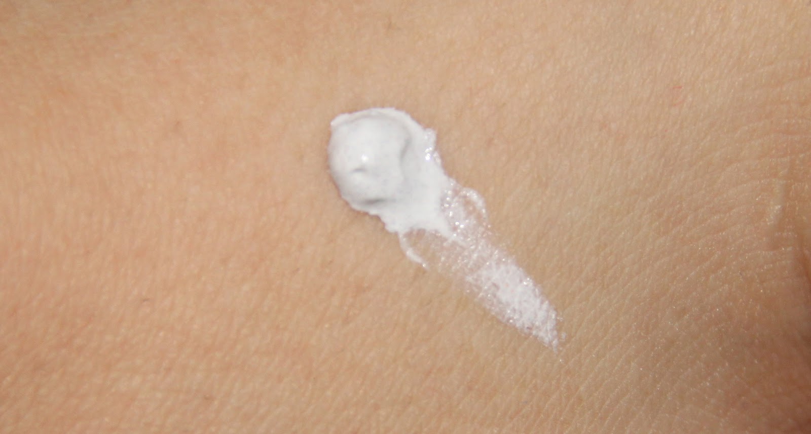 l'oreal paris lucent magique best bb cream l'oreal paris lucent magique best bb cream swatch review beauty blogger