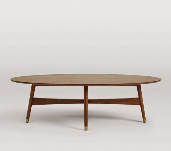Oval table: a very inspiring piece of furniture!
