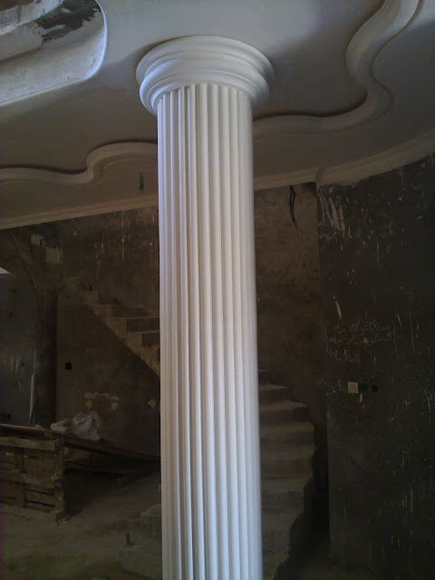 colonnes  plâtre décorations 