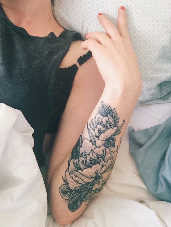 Tatuajes originales para mujer en el antebrazo