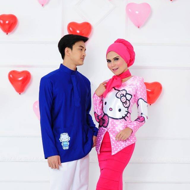 Hello Kitty Baju Kurung Sold For Rm50 000 Is It Worth Thehive Other Than The Dresses Amina Also S Hello Kitty Themed Beauty Products Like Wash And Make Up Sets Under Brand Putri Jeliyta Named