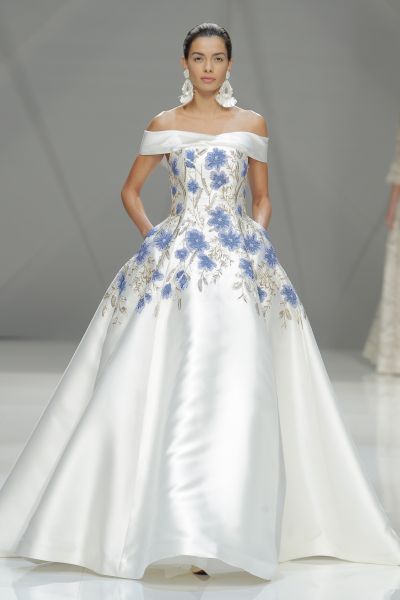 Grandiosos vestidos de novias | Coleccion Naeem Kham 2016 Grandiosos vestidos de novias | Coleccion Naeem Kham 2016
