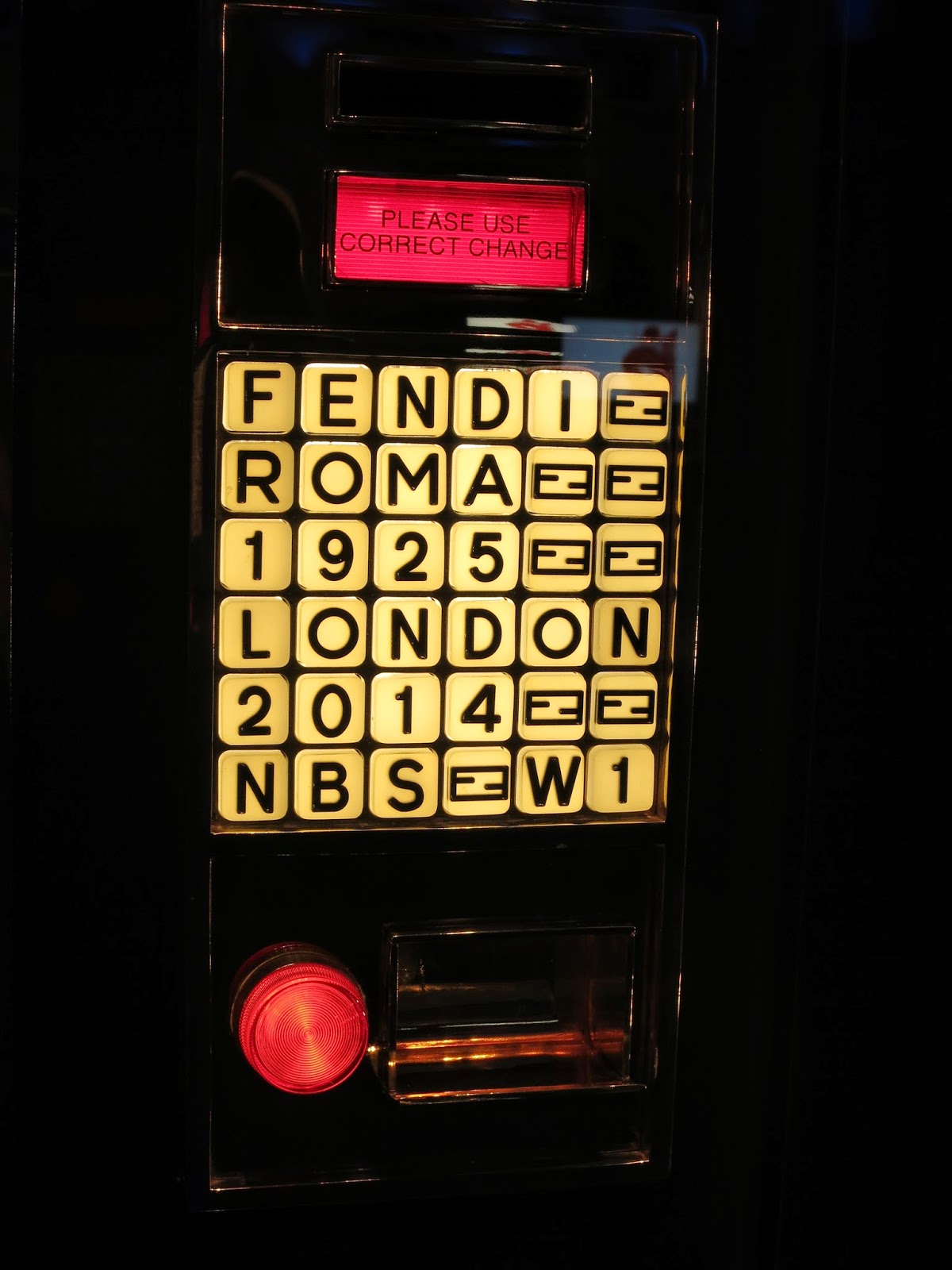 RetailStoreWindows.com: Fendi, London