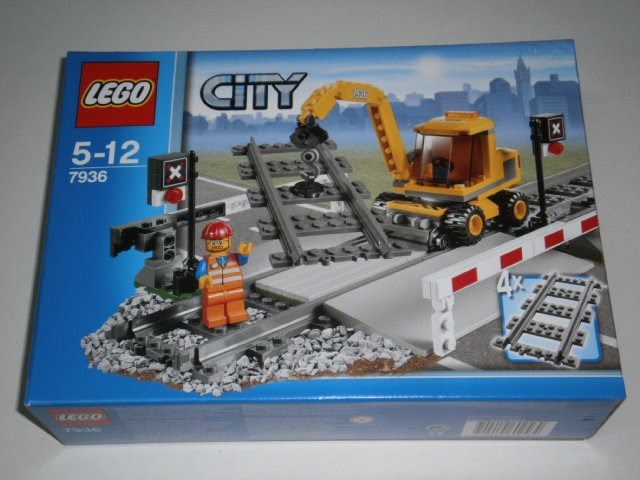 Børnepalads Mening rack Toy A Day: #486 of Year 2 Lego City 7936 Level Crossing