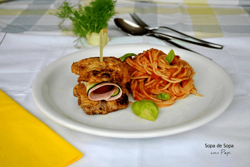 Sopa de Sopa : Piccata Milanese y Espaguetis en Salsa de Tomate