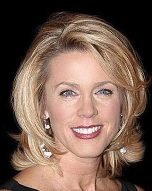 Internex Posed Layered Hairstyles Women Over 50 On Average Medium Layers Are Good For Eight Weeks Tops Before A Trim Is Necessary The More Sooner Hair Will Need To Be Trimmed Keep