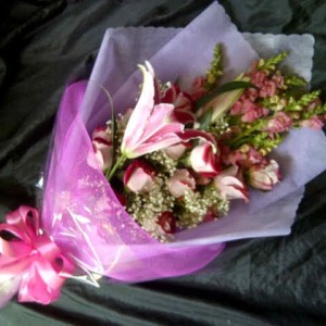  Jual  Bunga  di Padang 082298681272 Pesan Bunga  Mawar 