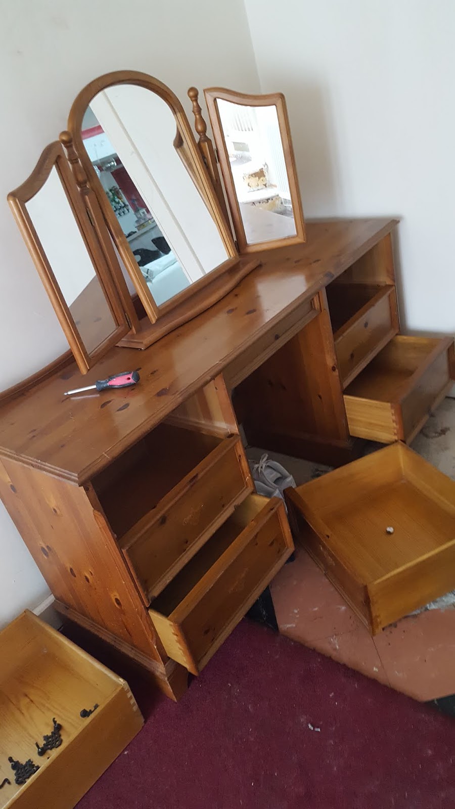 Vanity Dressing Table Makeover With Chrome Silver Metallic Paint