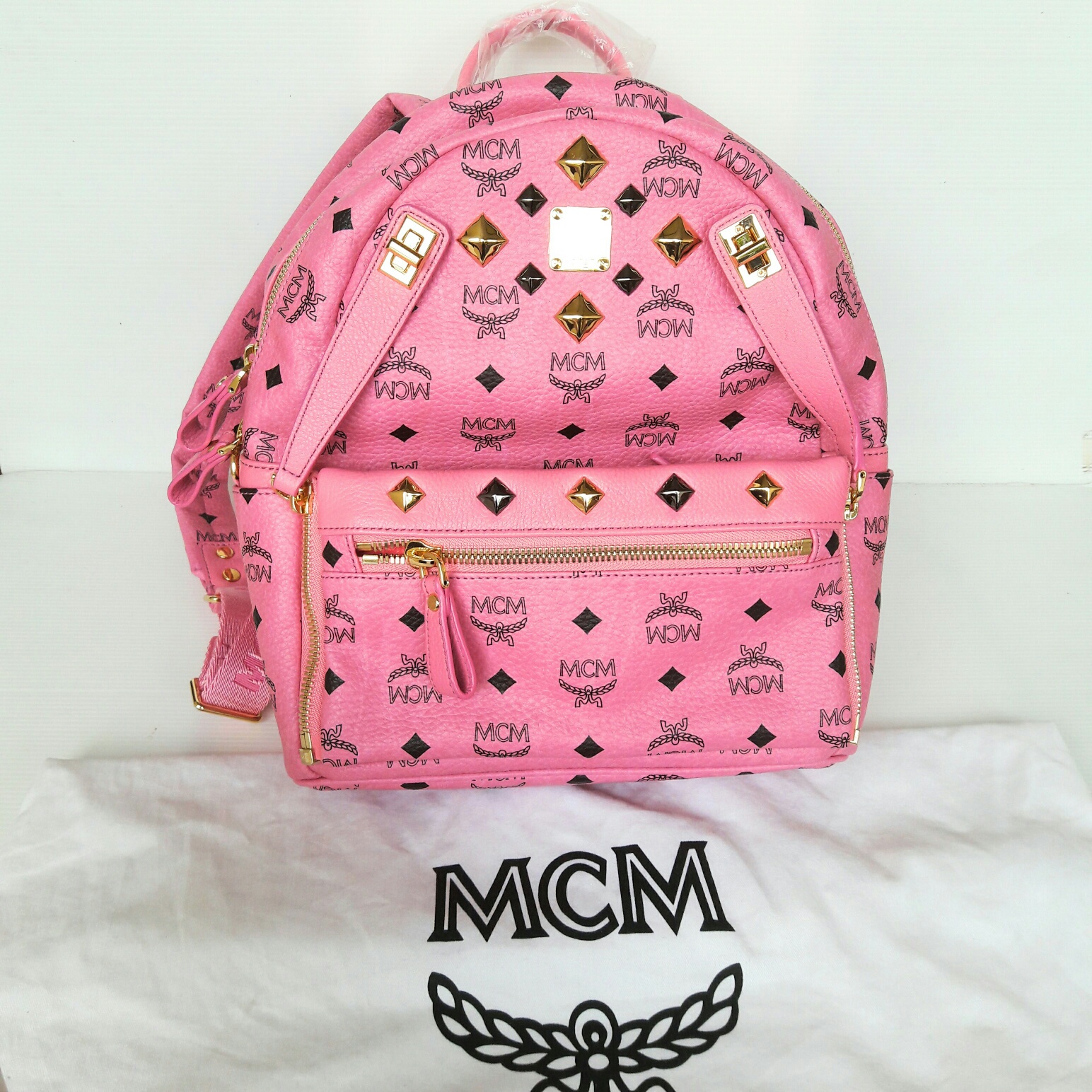 Satchi [SOLD] Quick Sale New MCM Bagpack/Sling Small Pink