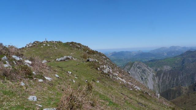 Pico Torre - Sierra de Pesquerín - Asturias Pico Torre - Sierra de Pesquerín - Asturias