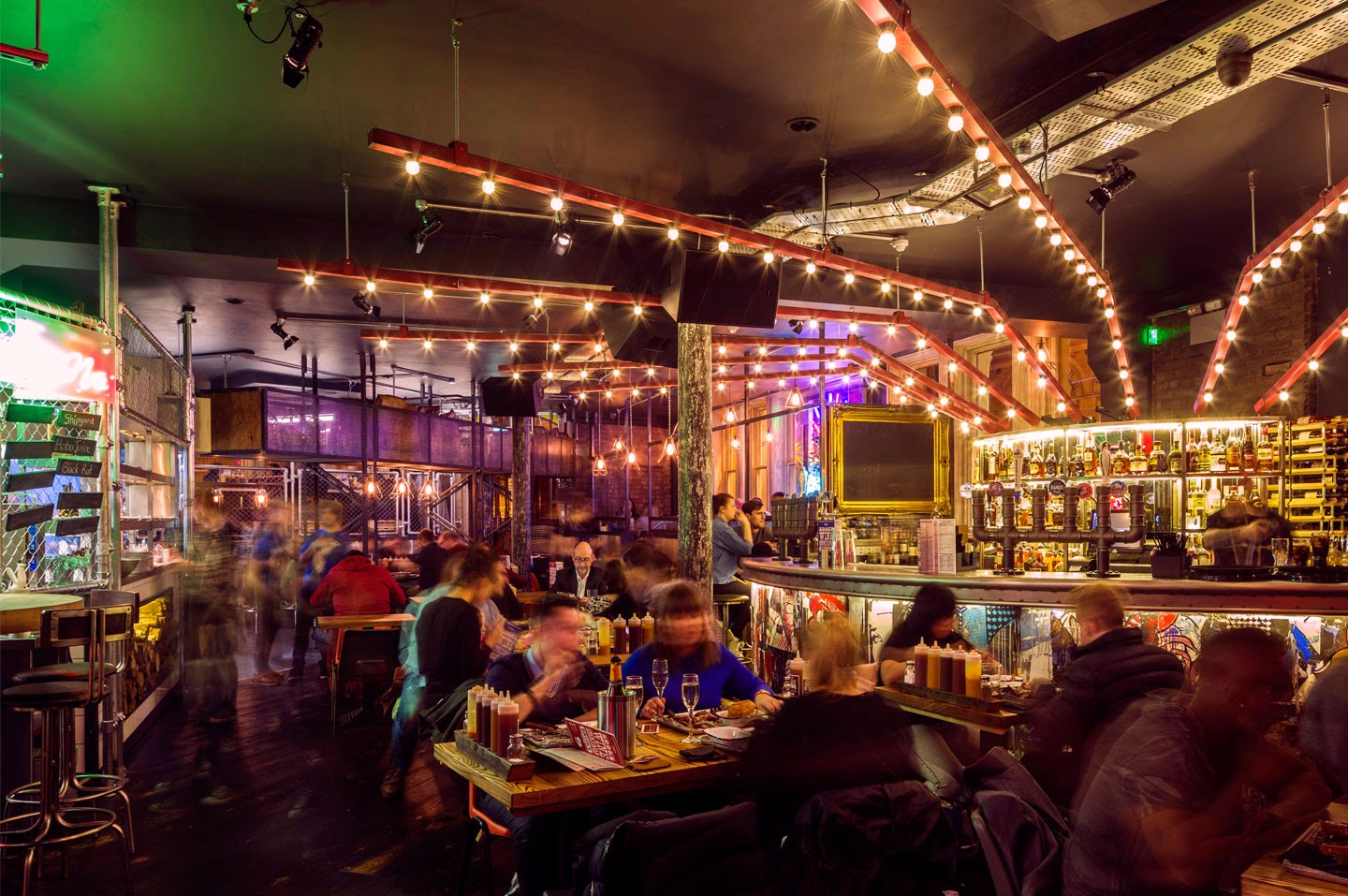  Alexandra Proaño 3D Green Pear Diaries Red’s True Barbecue, la