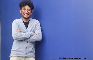 Lirik Lagu Kunto Aji - Akhir Bulan Lirik Lagu Kunto Aji - Akhir Bulan
