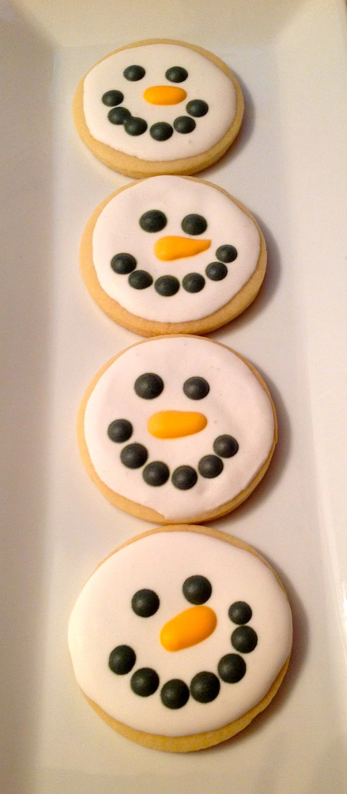 Dawn's Recipes Vanilla Almond Sugar Cookies with Royal Icing