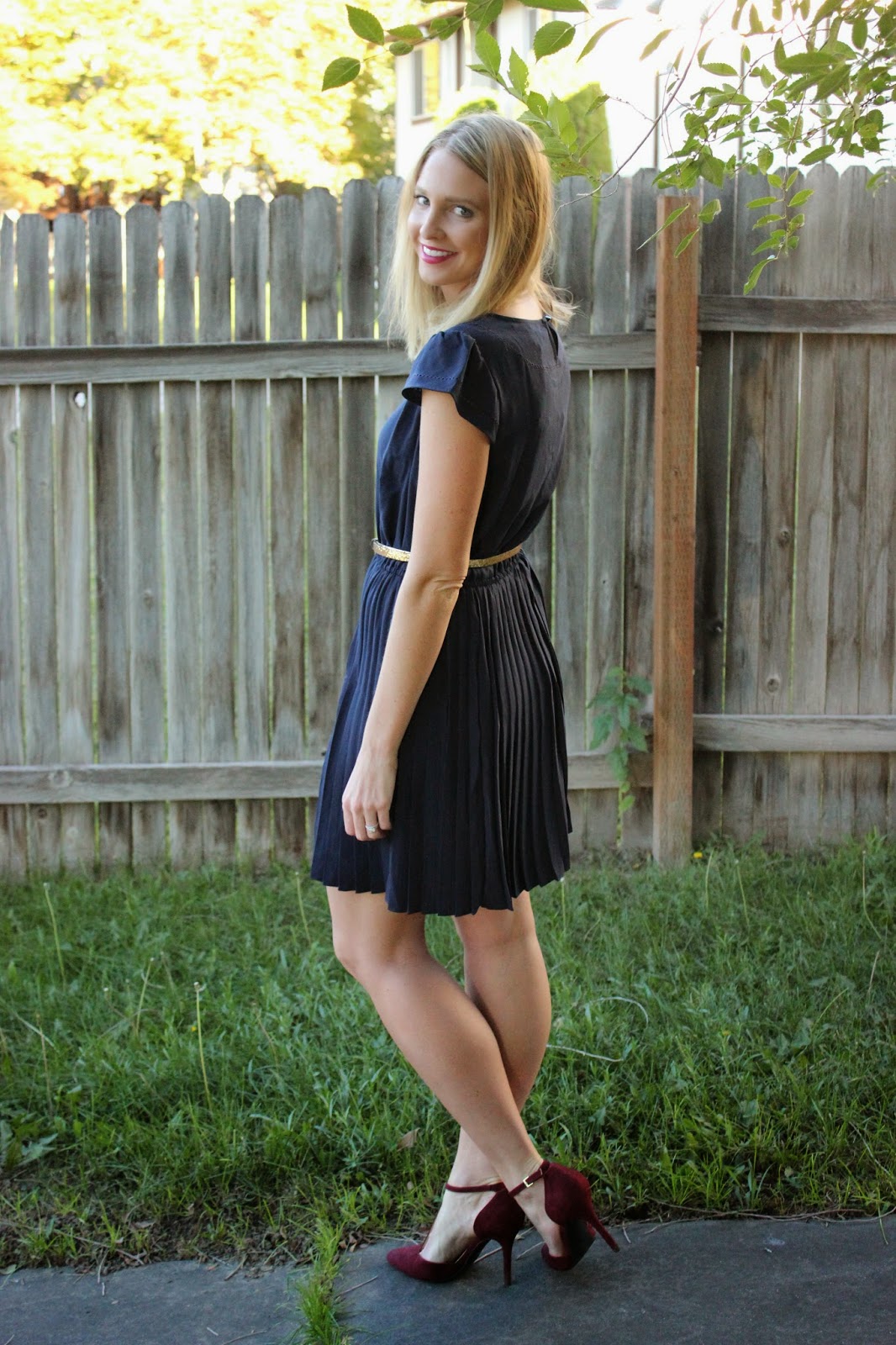 what to wear in anniversary party