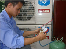 Nạp gas bơm gas điều hòa hết bao nhiêu tiền Nạp gas bơm gas điều hòa hết bao nhiêu tiền