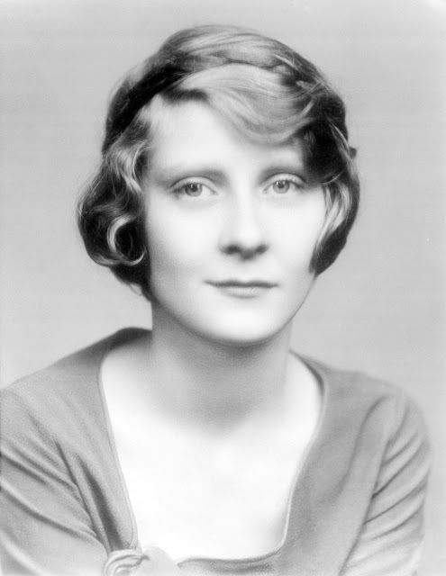 Portraits Of Peg Entwistle The Young Actress Who Committed Suicide By