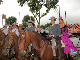 Feria de Sevilla 2014 Gente joven, tradición asegurada