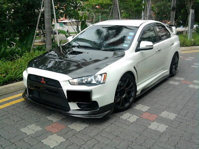 Modifikasi Mobil Mitsubishi Lancer White Racing Modifikasi Mobil Mitsubishi Lancer White Racing