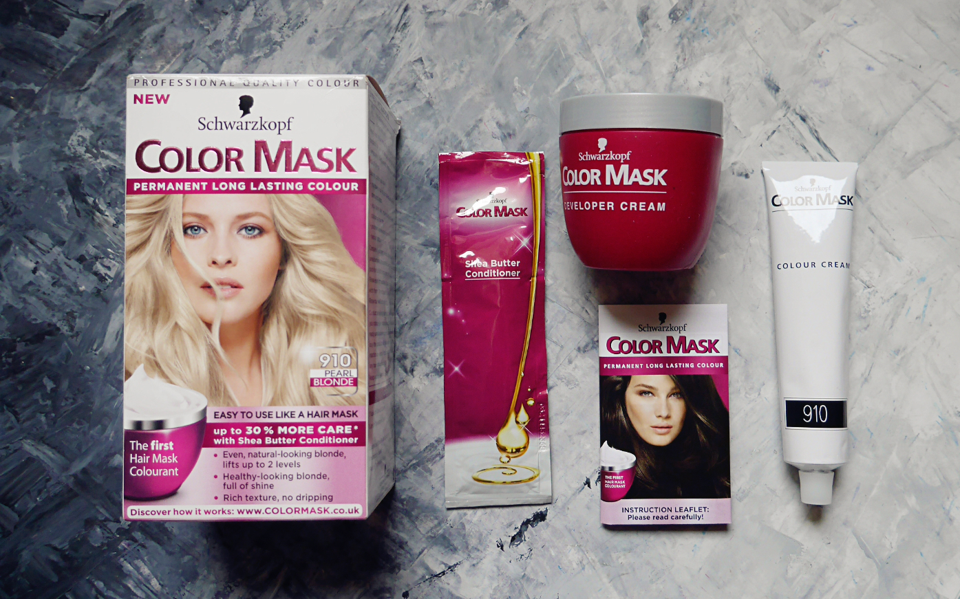 Schwarzkopf | Color Mask Hair Dye Review - Pearl Blonde 910 [ Michelle - Fashion & Food Blog. ]
