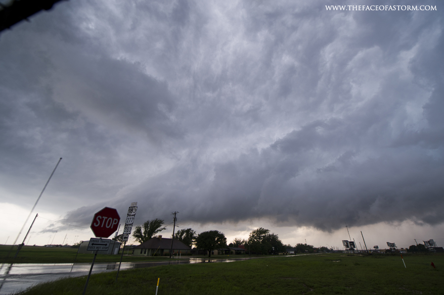 The Face of a Storm Jennifer Brindley Storm Chaser and Weather Photographer 5/7/15 Krum, TX