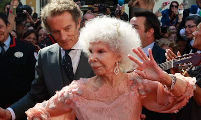 Love Nwantiti: Spain's billionaire Duchess of Alba remarries at 85 3