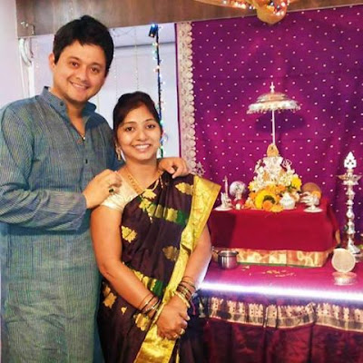 Swapnil Joshi with Wife