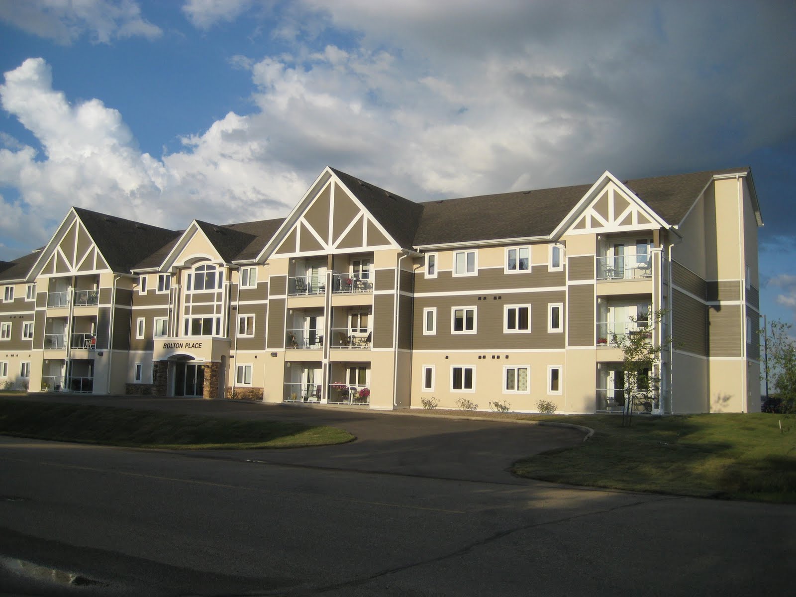 BOLTON PLACE SENIOR SUITES BOLTON PLACE OPENS TO TENANTS