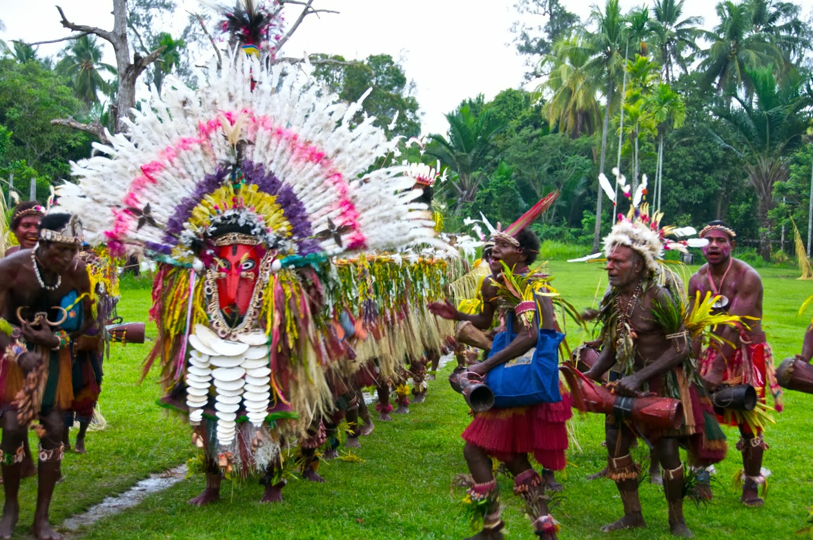 Viva La Voyage Sepik River Village Papua New Guinea
