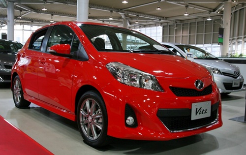  Toyota Vitz Interior Design