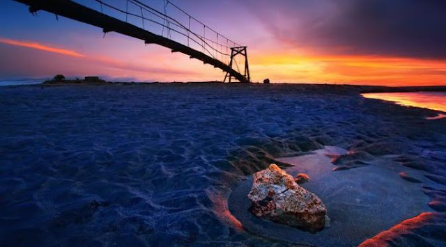 Beaches in Bali; Sunset View Top seven Places In Bali One attraction of Bali tourism attractions located on the beach Beaches in Bali; Sunset View Top seven Places In Bali