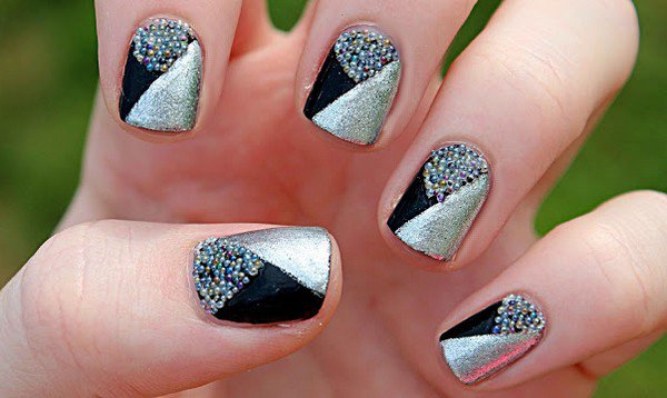 Bellas uñas decoradas con cuencas | Tendencias en uñas decoradas Bellas uñas decoradas con cuencas | Tendencias en uñas decoradas