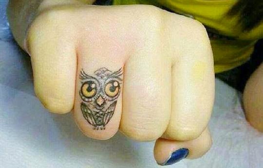55+ Cute Finger Tattoos | Cuded