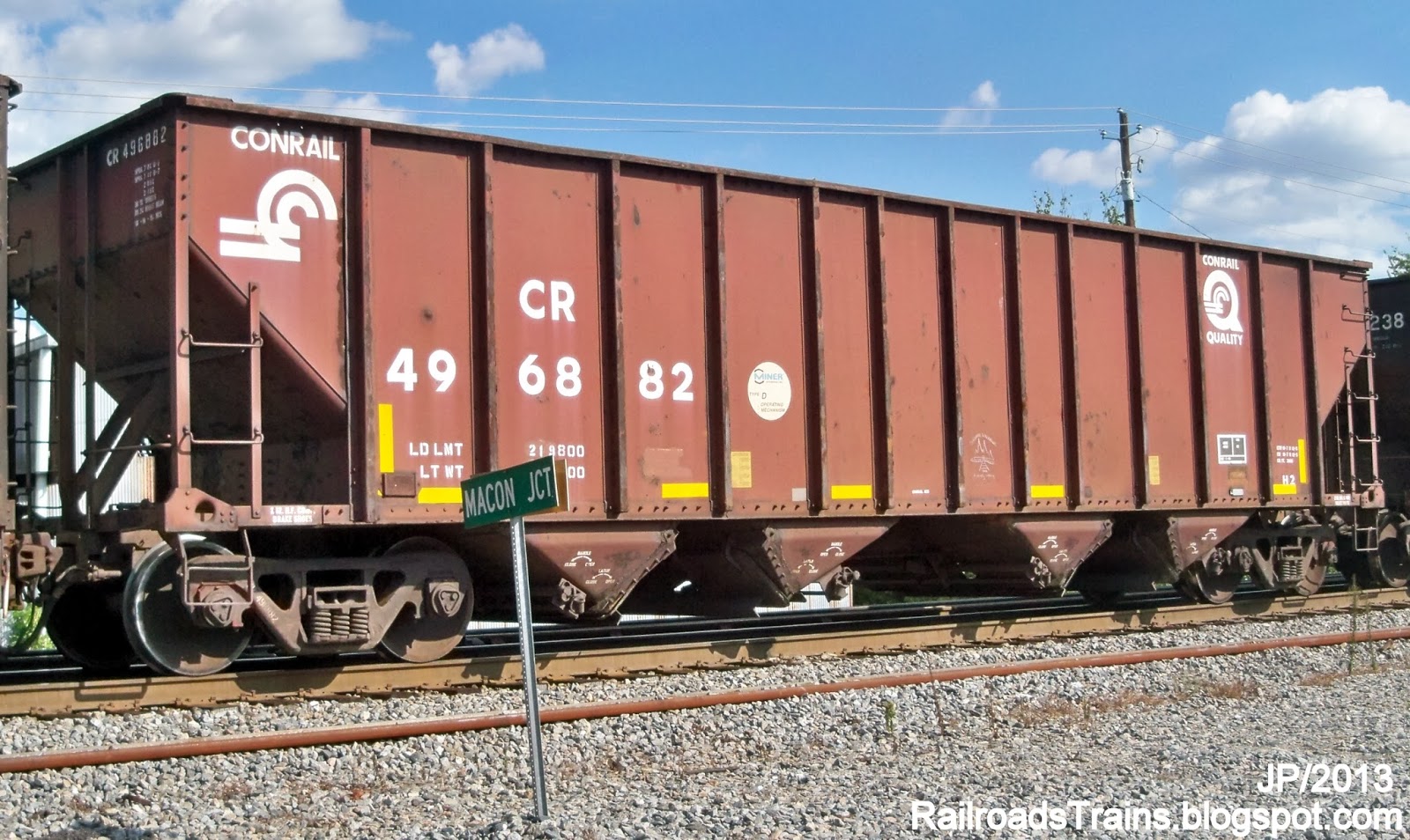 RAILROAD Freight Train Engine EMD GE Boxcar BNSF,CSX,FEC