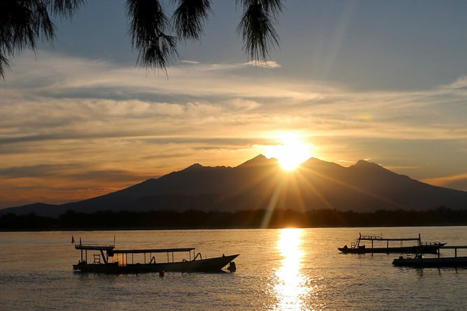 Resolusi Traveling 2019 : Mbolang ke Lombok Image1