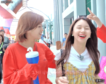 트와이스TV 9화 오몰또몰한 채영이가 넘모 좋은 채영맘 정연.gif | 인스티즈