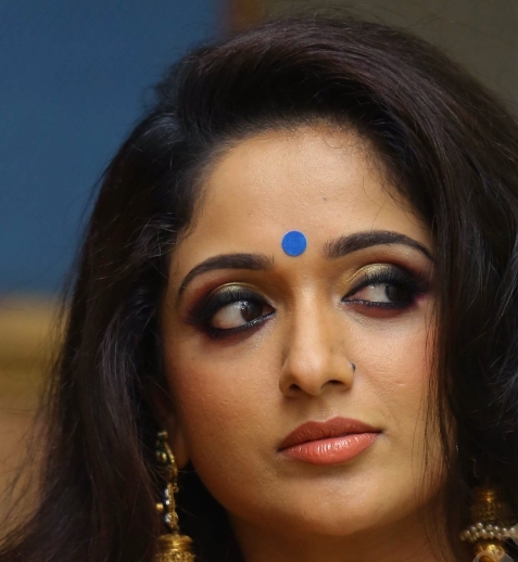 [Image: Kavya-Madhavan-Actress-Photo-Gallery-11.jpg]