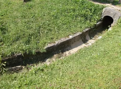 Structuri de dirijare a apei în incinta sacră de la Sarmizegetusa