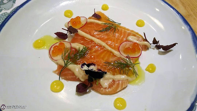 Salmen Else Delicious Cafe One Utama,