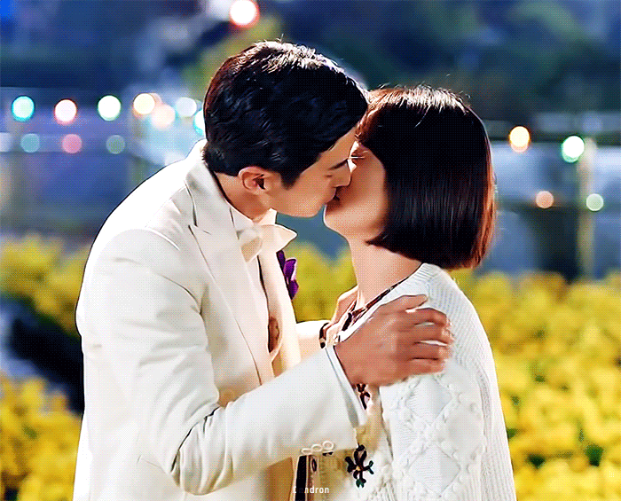 theqoo inserted image