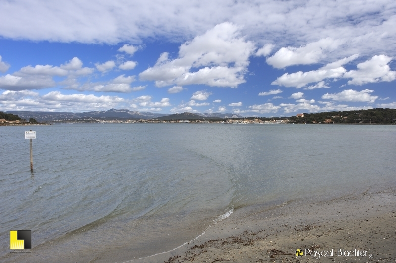 la baie de sanary depuis l'ile de Gaou photo pascal blachier