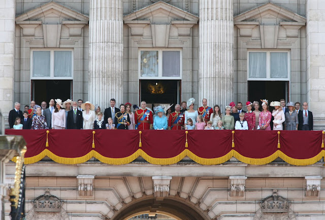 Znalezione obrazy dla zapytania trooping the colour 2018