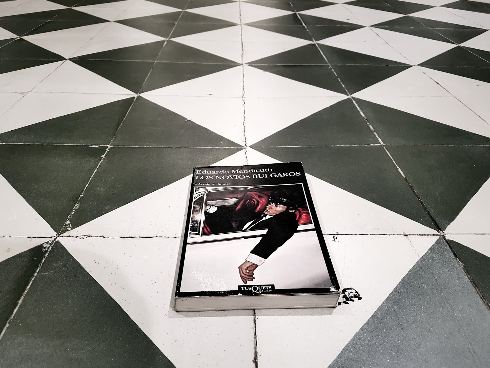 Reseña Los novios búlgaros Eduardo Mendicutti