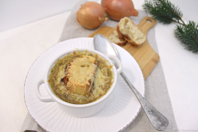 French onion soup au gratin • Cook A Life! by Maeva