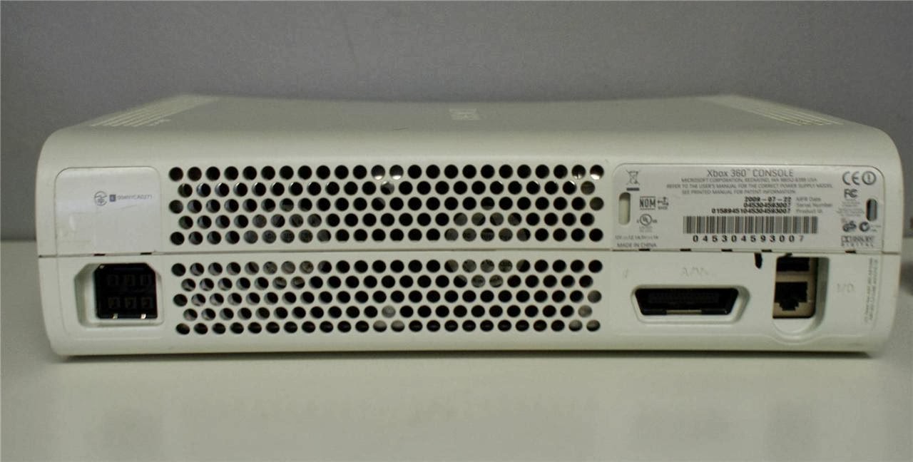 MICROSOFT XBOX 360 WHITE CONSOLE 2009 Gold Crafters Exchange